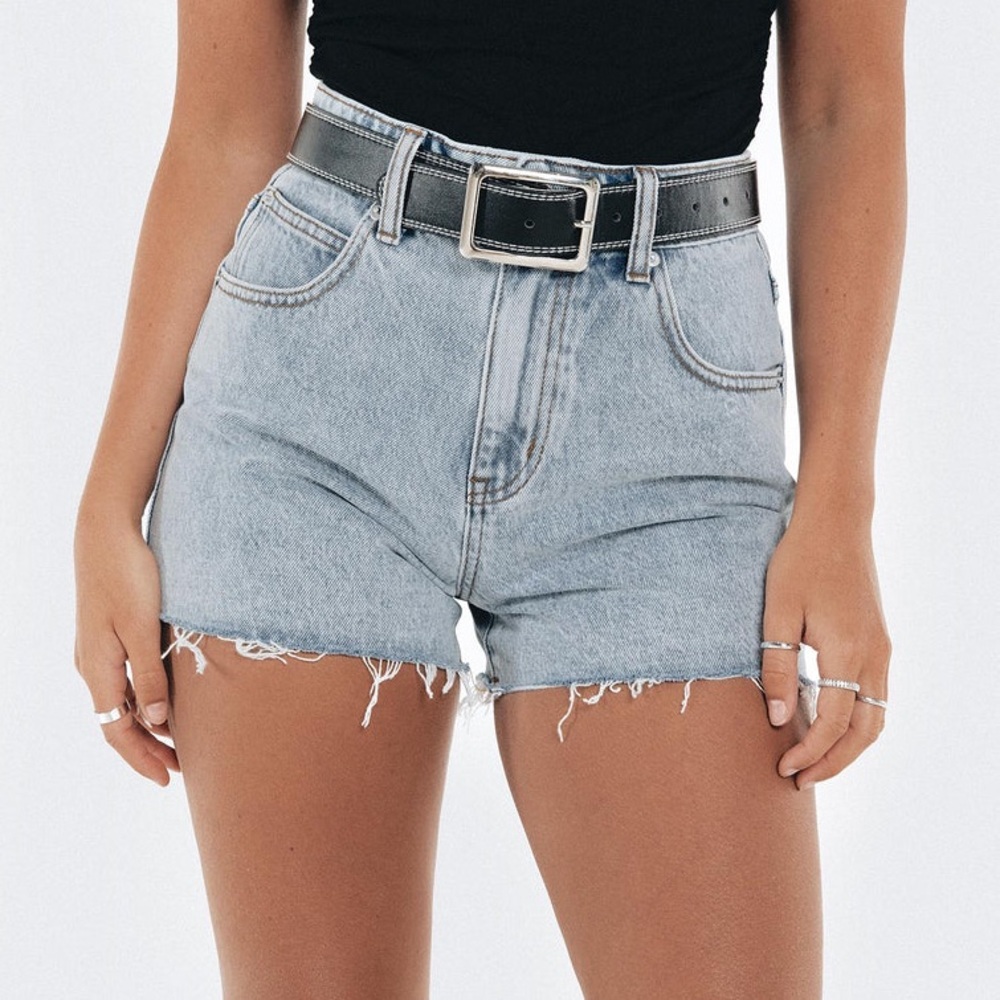 Laurena Denim Shorts (petite)